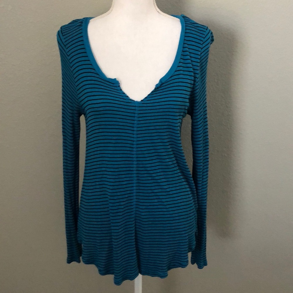 American Eagle long sleeve shirt